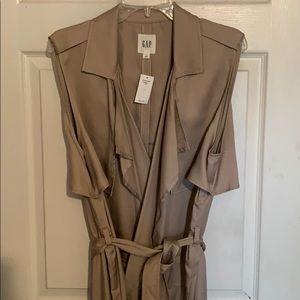 Gap Sleeveless Duster Trench Coat